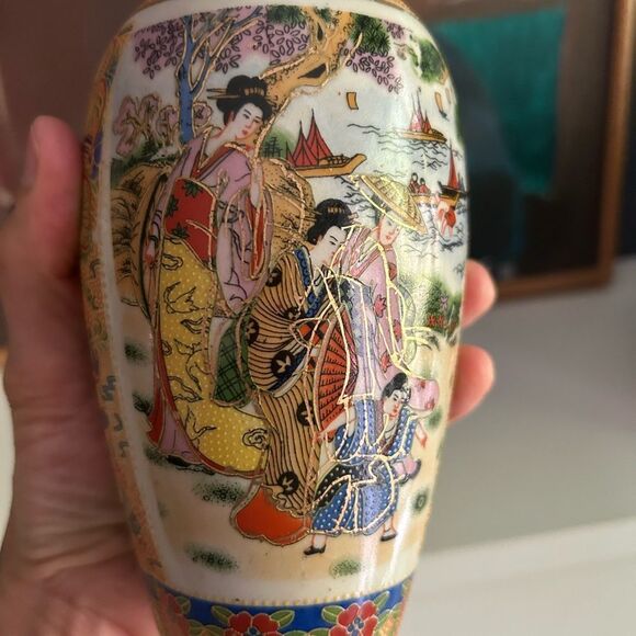 Vtg Hand Painted Satsuma Style Japanese Floral Geisha Porcelain Vase W Stamp 8” - Picture 2 of 16